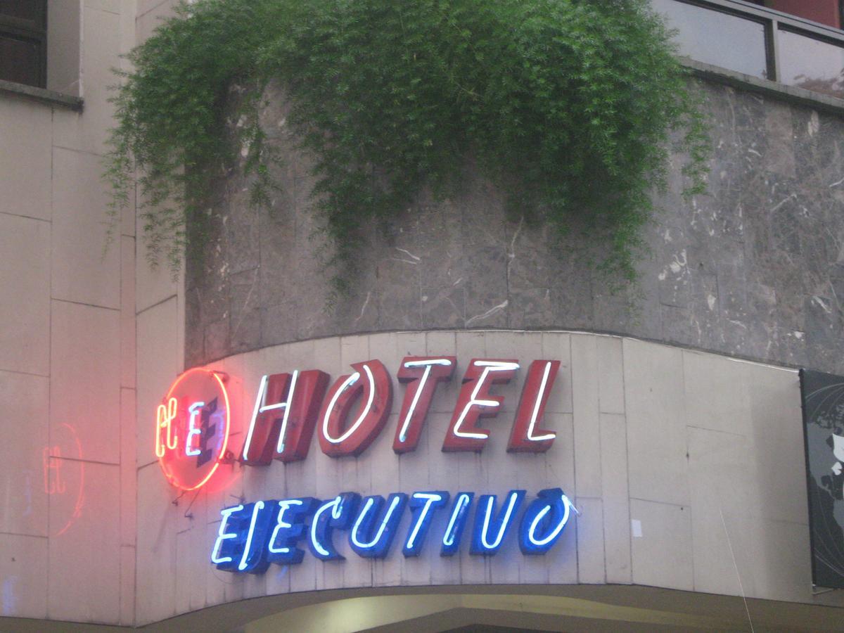 Hotel Ejecutivo ペレイラ エクステリア 写真