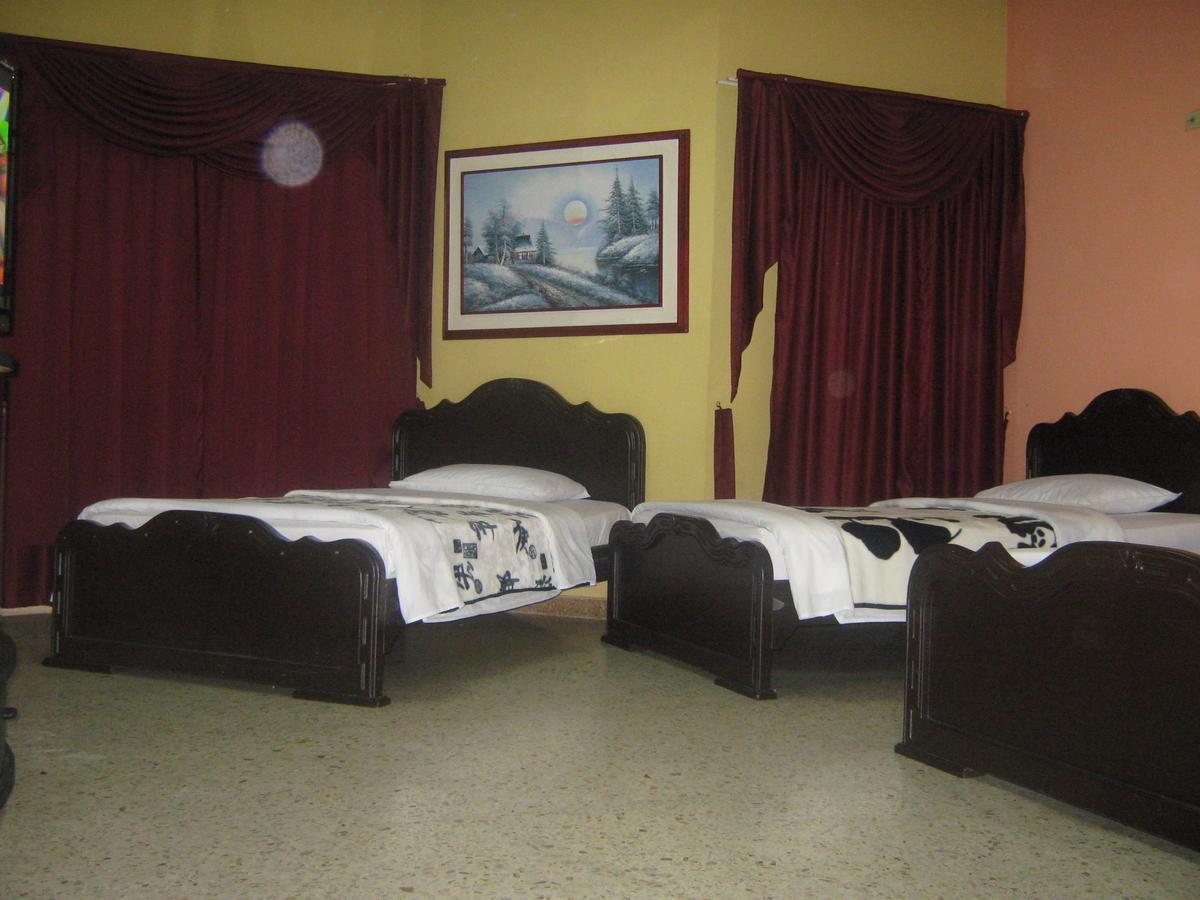 Hotel Ejecutivo ペレイラ エクステリア 写真