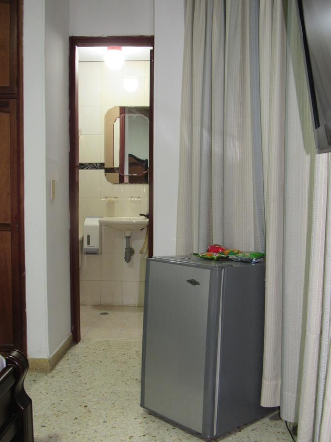Hotel Ejecutivo ペレイラ エクステリア 写真