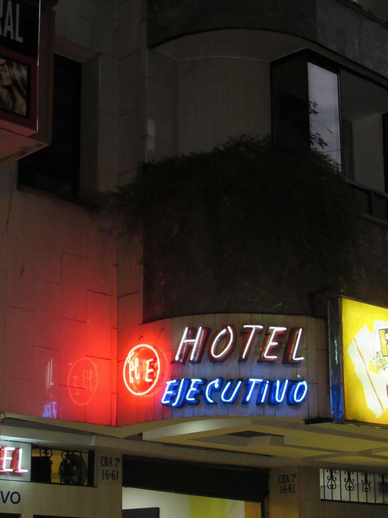 Hotel Ejecutivo ペレイラ エクステリア 写真